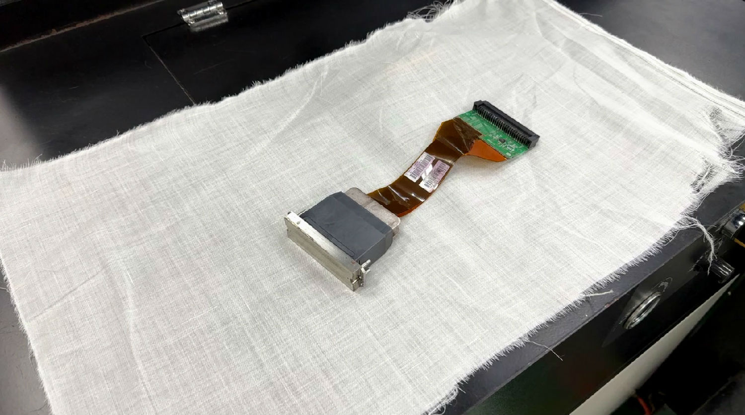 影響數碼印(yin)花機打印精度(dù)的8個因素